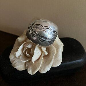 Beautiful Southwestern Navajo Stamped Sterling Unisex Dome Ring-Size 9.75